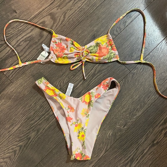 Aerie Bikini - Picture 1 of 4